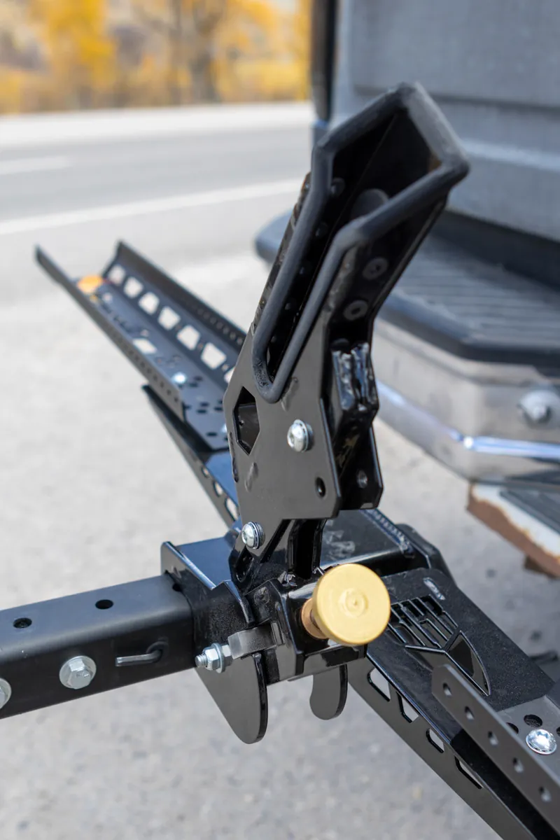 Close-up of RadGnaRack crank restraint hardware